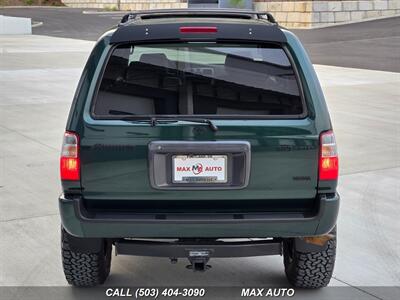 2001 Toyota 4Runner SR5   - Photo 7 - Portland, OR 97211