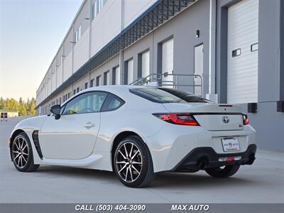 2024 Toyota GR86   - Photo 6 - Portland, OR 97211