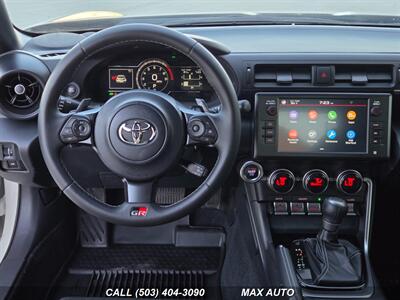 2024 Toyota GR86   - Photo 22 - Portland, OR 97211
