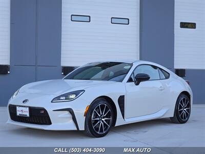 2024 Toyota GR86   - Photo 4 - Portland, OR 97211