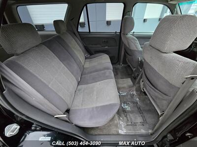 2002 Toyota 4Runner SR5   - Photo 18 - Portland, OR 97211