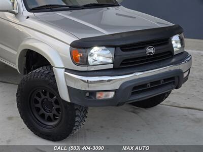 2001 Toyota 4Runner SR5   - Photo 33 - Portland, OR 97211