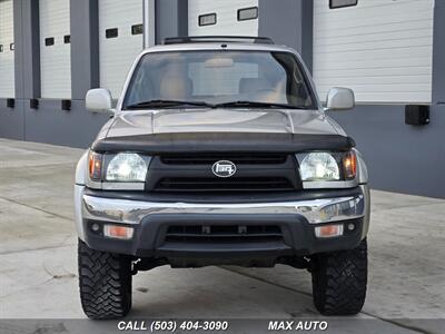 2001 Toyota 4Runner SR5   - Photo 3 - Portland, OR 97211