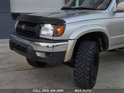 2001 Toyota 4Runner SR5   - Photo 31 - Portland, OR 97211