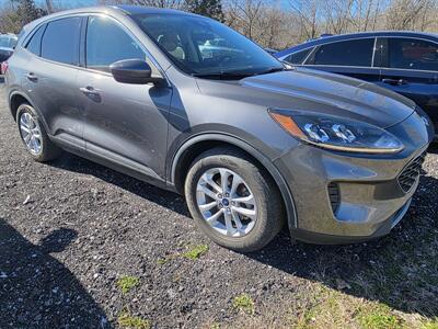 2021 Ford Escape Hybrid SE   - Photo 2 - Waverly, TN 37185