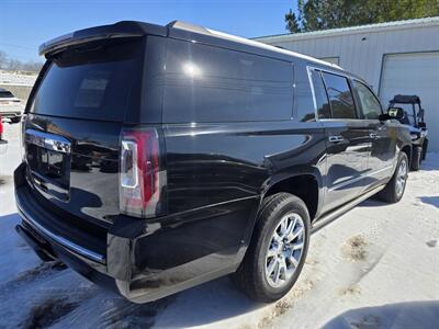 2017 GMC Yukon XL Denali   - Photo 3 - Waverly, TN 37185
