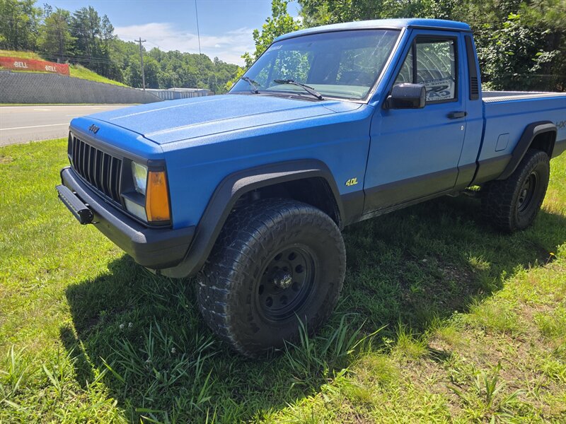 1990 Jeep Comanche Pioneer   - Photo 1 - Waverly, TN 37185