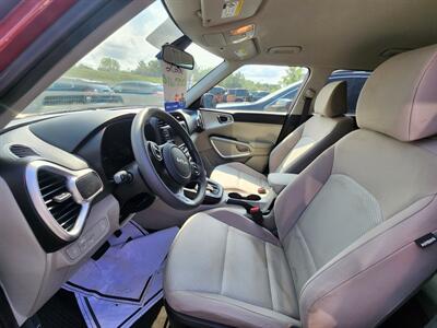 2022 Kia Soul LX   - Photo 5 - Waverly, TN 37185