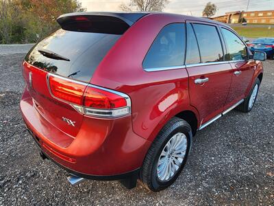 2013 Lincoln MKX   - Photo 3 - Waverly, TN 37185