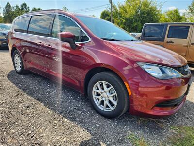 2020 Chrysler Voyager LXi   - Photo 2 - Waverly, TN 37185
