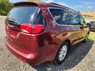 2020 Chrysler Voyager LXi   - Photo 3 - Waverly, TN 37185