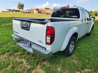2015 Nissan Frontier S   - Photo 3 - Waverly, TN 37185