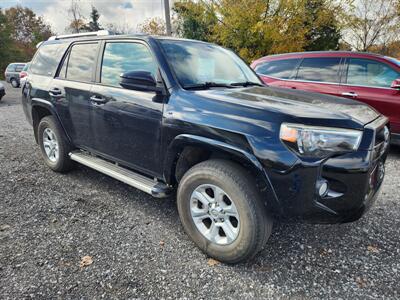 2017 Toyota 4Runner SR5   - Photo 2 - Waverly, TN 37185
