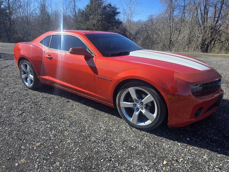 2011 Chevrolet Camaro LT   - Photo 1 - Waverly, TN 37185