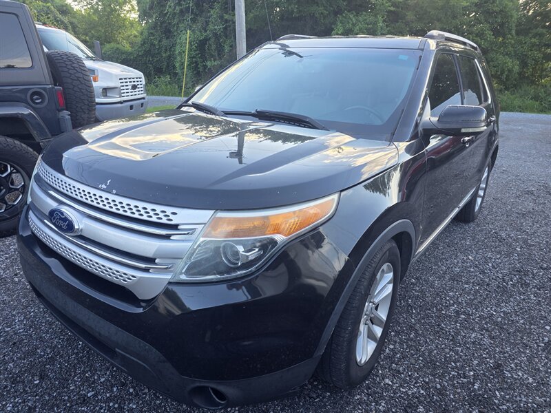 2013 Ford Explorer XLT   - Photo 1 - Waverly, TN 37185