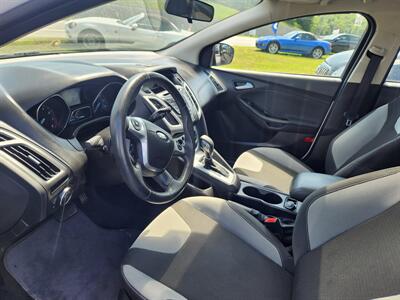 2014 Ford Focus SE   - Photo 5 - Waverly, TN 37185