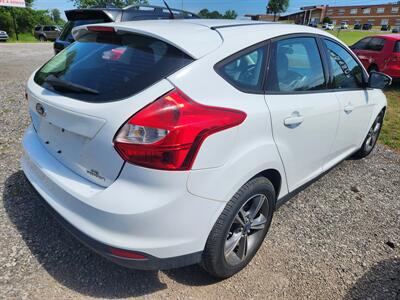 2014 Ford Focus SE   - Photo 3 - Waverly, TN 37185