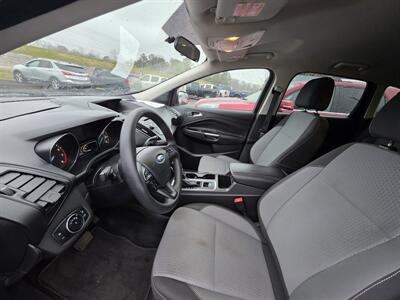 2017 Ford Escape SE - Photo 5 - Waverly, TN 37185