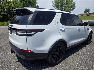 2017 Land Rover Discovery SE   - Photo 3 - Waverly, TN 37185