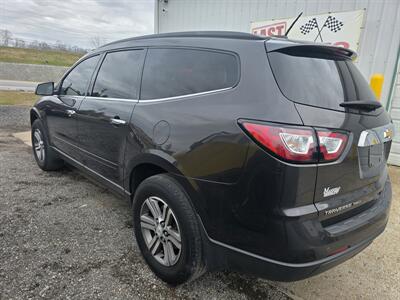 2017 Chevrolet Traverse LT   - Photo 3 - Waverly, TN 37185