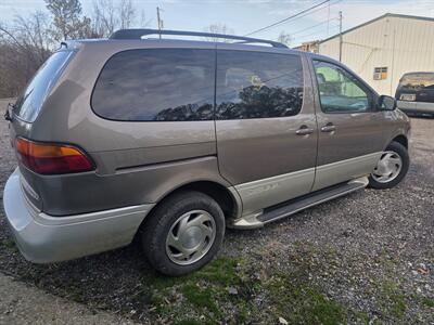 1999 Toyota Sienna LE   - Photo 3 - Waverly, TN 37185