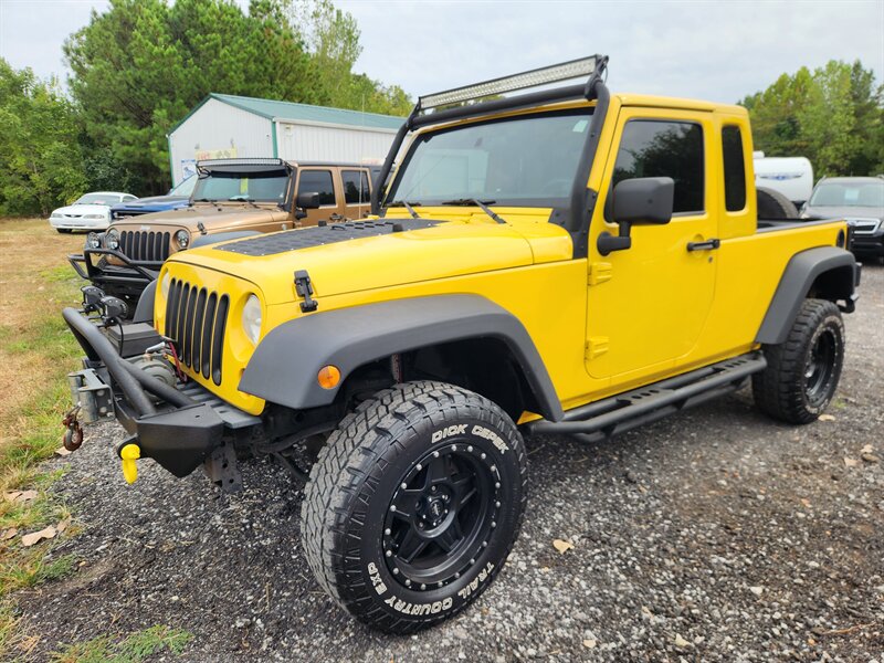 2011 Jeep Wrangler Unlimited Sport - Photo 1 - Waverly, TN 37185
