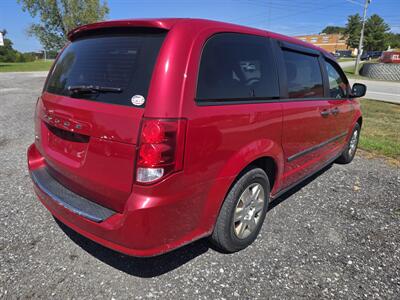 2013 Dodge Grand Caravan SE - Photo 2 - Waverly, TN 37185