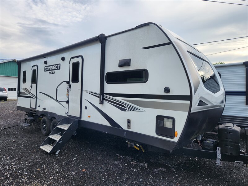 2022 KZ Connect C272FK  