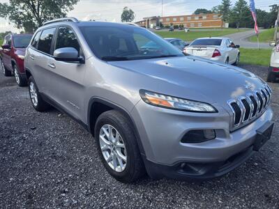 2018 Jeep Cherokee Latitude   - Photo 2 - Waverly, TN 37185