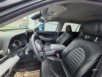 2023 Toyota Highlander L   - Photo 5 - Waverly, TN 37185