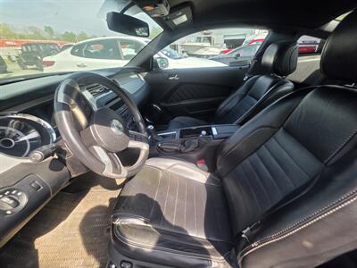 2013 Ford Mustang V6   - Photo 3 - Waverly, TN 37185