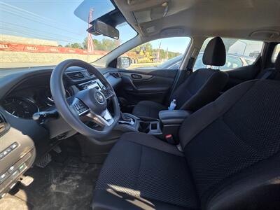2020 Nissan Rogue Sport S   - Photo 5 - Waverly, TN 37185