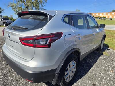 2020 Nissan Rogue Sport S   - Photo 3 - Waverly, TN 37185