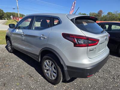 2020 Nissan Rogue Sport S   - Photo 4 - Waverly, TN 37185