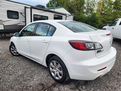 2013 Mazda Mazda3 i SV   - Photo 3 - Waverly, TN 37185