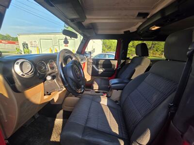 2011 Jeep Wrangler Sahara   - Photo 4 - Waverly, TN 37185