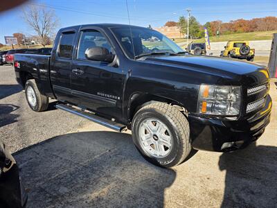 2009 Chevrolet Silverado 1500 LT - Photo 2 - Waverly, TN 37185