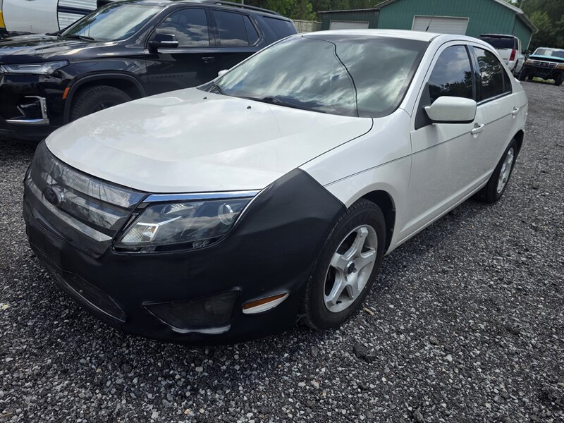 2010 Ford Fusion SE   - Photo 1 - Waverly, TN 37185