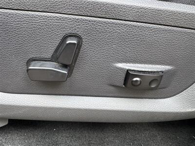 2011 RAM 1500 Crew Cab Big Horn 4x4 - Photo 27 - Gresham, OR 97030
