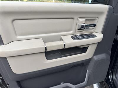 2011 RAM 1500 Crew Cab Big Horn 4x4 - Photo 26 - Gresham, OR 97030