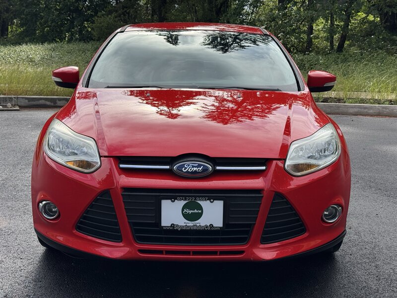 2013 Ford Focus Sedan SE's photo