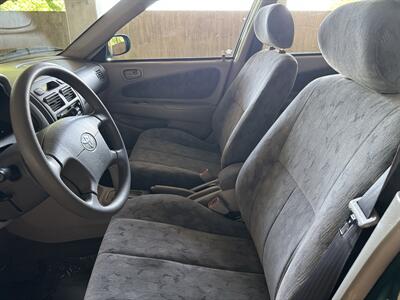 1998 Toyota Corolla LE   - Photo 11 - Gresham, OR 97030