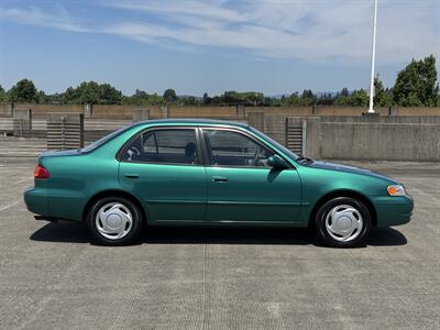 1998 Toyota Corolla LE   - Photo 6 - Gresham, OR 97030