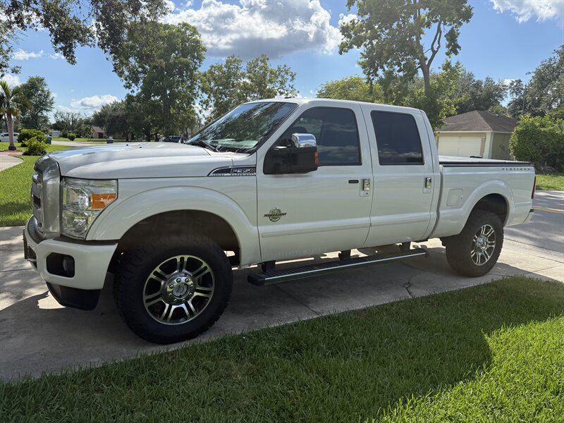 2016 Ford F-350 Super Duty Platinum Crew Cab 4x4 - Photo 1 - Gresham, OR 97030