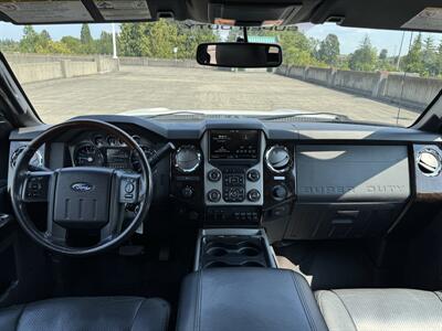 2016 Ford F-350 Super Duty Lariat Platinum  Crew Cab 4x4 - Photo 32 - Gresham, OR 97030