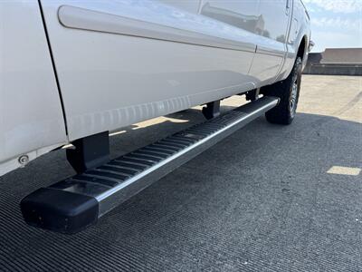 2016 Ford F-350 Super Duty Lariat Platinum  Crew Cab 4x4 - Photo 13 - Gresham, OR 97030