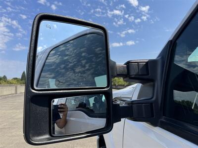 2016 Ford F-350 Super Duty Lariat Platinum  Crew Cab 4x4 - Photo 18 - Gresham, OR 97030