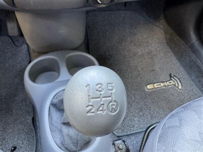 2001 Toyota ECHO Manual - Photo 19 - Gresham, OR 97030