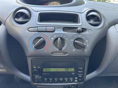 2001 Toyota ECHO Manual - Photo 18 - Gresham, OR 97030