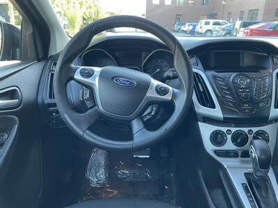 2013 Ford Focus SE   - Photo 19 - Gresham, OR 97030